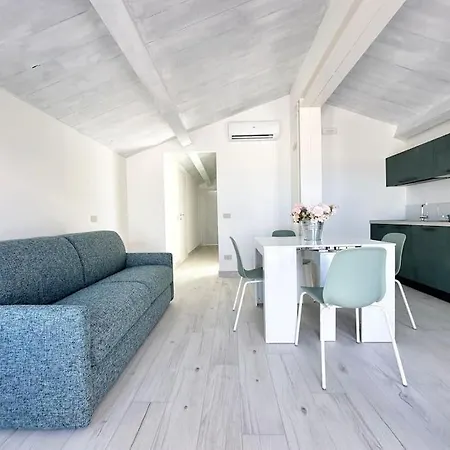 Design On The Beach Apartment